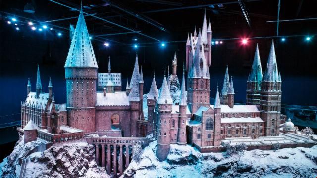 Hogwarts in the Snow.jpg